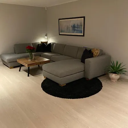 Сasa de vacaciones Privat Hjem I Grimstad - Naer Arendalsuka 2025 Og Dyreparken Grimstad (Aust-Agder)